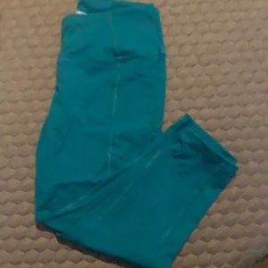 Victoria Sport Capri legging